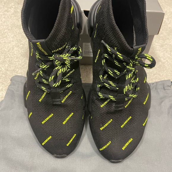 BALENCIAGA MENS BLACK KNIT LACE UP SNEAKER SIZE 8 US 41 EUR - Picture 5 of 9